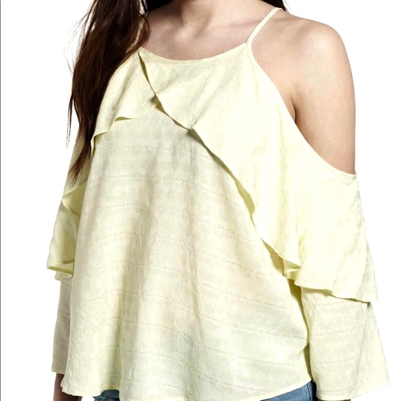 bp Tops - BP Ruffle Cold shoulder Top Flare Roomy L